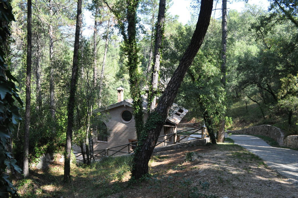 Casa Rural Ermita Santa Maria De La Sierra Villa Arroyo Frio Room photo